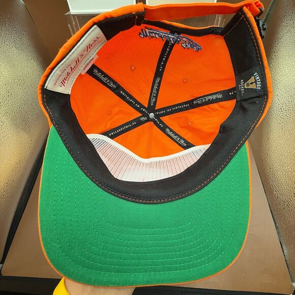 New York Islanders Mitchell&Ness Adjustable Hat - Picture 5 of 9